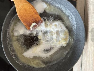 Sluoksniuotos bandelės su obuoliais ir cinamonu Žingsnis 2