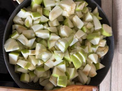 Sluoksniuotos bandelės su obuoliais ir cinamonu Žingsnis 3