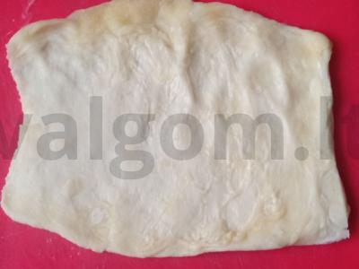 Sluoksniuotos tešlos pyragėliai su uogomis Žingsnis 3