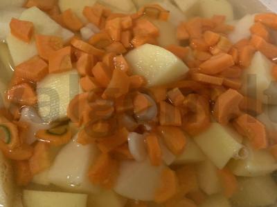 Bulvės su troškiniu vakarienei Žingsnis 4