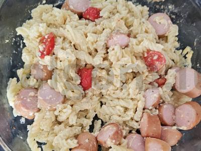 Makaronai su dešrelėmis ir pomidorais Žingsnis 4