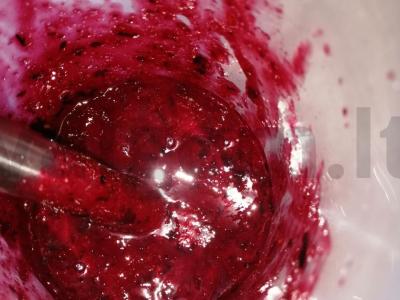 Uogų sūrio pyragas Žingsnis 6