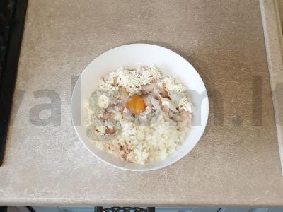 Žuvies kotletai su lydytu sūriu Žingsnis 4