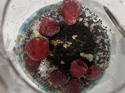 Autorinis arbatos receptas su uogomis ir citrina Žingsnis 3