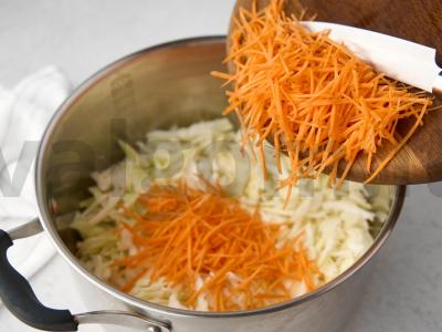 Rūgštaus kopūsto su marinuotais obuoliais Žingsnis 4