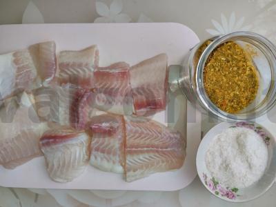 Jūros liežuvis su svogūnais Žingsnis 1