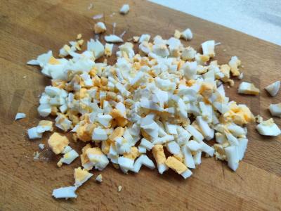 Blynai su žaliu svogūnu ir kiaušiniu Žingsnis 1