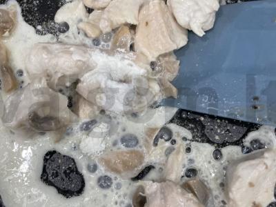 Švelni vištienos filė su grietinėlėmis ir grybais Žingsnis 7