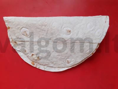 Užkandis iš lavašo su adžika, pomidoru ir dviem sūrio rūšimis Žingsnis 5