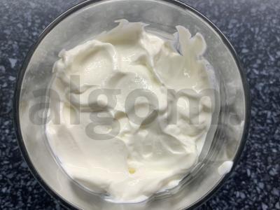 Desertas iš sutrintos spanguolės su varškės sūriu Žingsnis 3