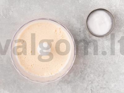 Danų blynai su karamelizuotais svogūnais ir ožkos sūriu Žingsnis 2