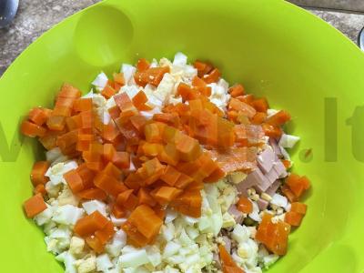 Klasikinis „Žiemos“ salotas Žingsnis 2