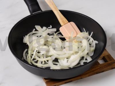 Kalakutienos kepenėlės grietinėje Žingsnis 4