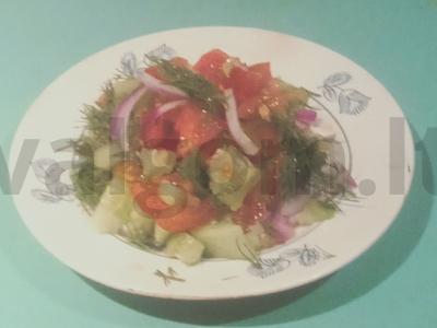 Vasaros salotos iš šviežių daržovių Žingsnis 4