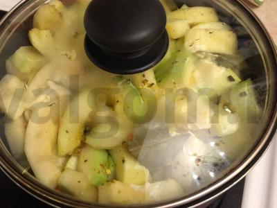 Troškinti cukinijos su provanso žolelėmis, majonezu ir be glitimo prieskoniu Žingsnis 5