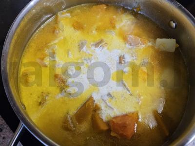 Moliūgų sriuba su sausainiais ir žolelėmis Žingsnis 3