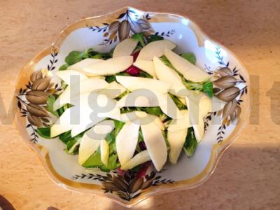 Salotos su obuoliu ir mėlynuoju sūriu Žingsnis 5