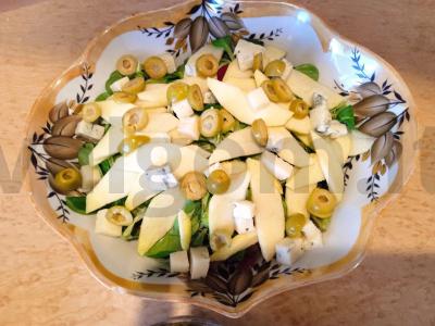 Salotos su obuoliu ir mėlynuoju sūriu Žingsnis 7