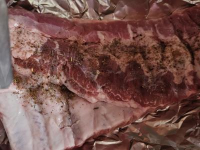 Kiaulienos šonkauliai su bulvėmis, kepti orkaitėje Žingsnis 1