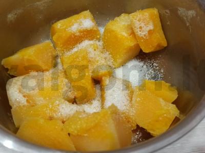 Moliūgų tyrė su apelsinų žievele Žingsnis 2