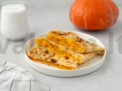 Plachinda su moliūgu pagrindine nuotrauka