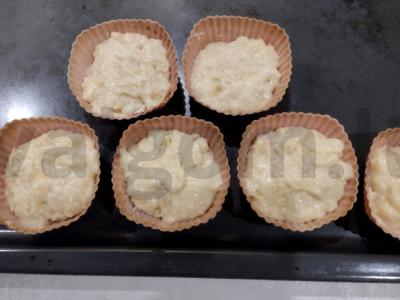 Obuolių keksiukai su augaliniu aliejumi Žingsnis 6