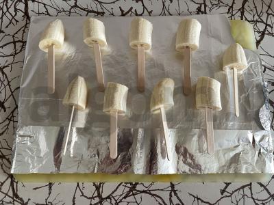 Bananu šokoladiniame glazūre su pabarstukais Žingsnis 1