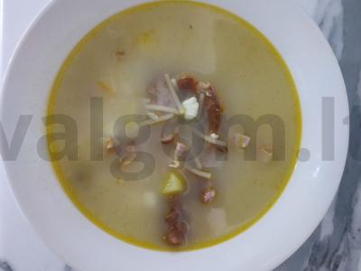 Sriuba su rūkytomis vištienos kojelėmis pagrindine nuotrauka