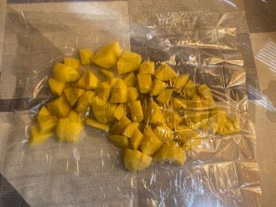 Bulvės ir vištienos blauzdelės česnako-grietinės padaže Žingsnis 3