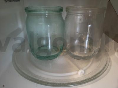 Konservuoti cukinijos su svogūnais, česnaku ir aštriu pipiru Žingsnis 1