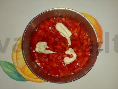 Rūkyta upėtakio salotos „Raudonoji jūra“ Žingsnis 3