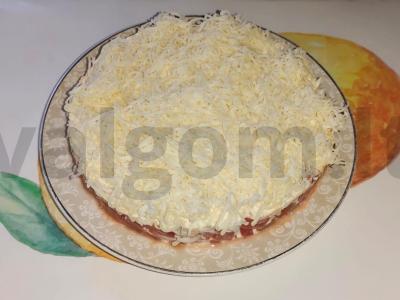 Rūkyta upėtakio salotos „Raudonoji jūra“ pagrindine nuotrauka