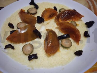 Pieninis kuskusas su persimonu, feijoa, džiovintais slyvomis, kokosų aliejumi ir medumi Žingsnis 5