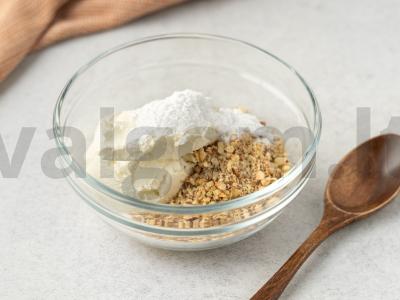 Riešutų blynai Žingsnis 1