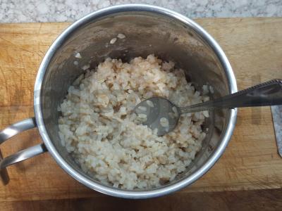 Bulguro balandėliai su burokėlių lapais Žingsnis 1