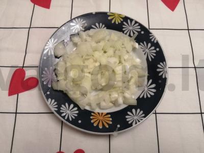 Čeburekai ant virinto tešlos „Sultingi“ Žingsnis 2