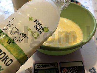 Blynai su bananų šokoladiniu kremu Žingsnis 2