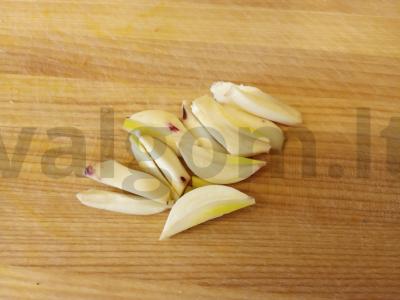 Plovas „Nauda“ su vištiena ir daržovėmis Žingsnis 14