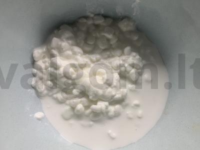 Duona su varškės sūriu ir avižiniais dribsniais Žingsnis 3