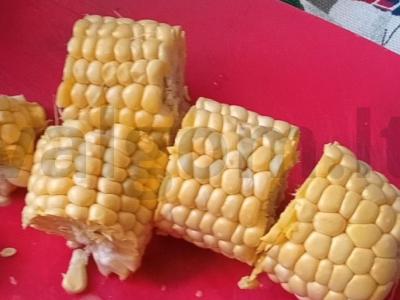 Kukurūza, kepta oro grilyje Žingsnis 1