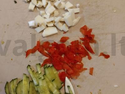 Salotos su chuka, imbieru ir krevetėmis Žingsnis 2