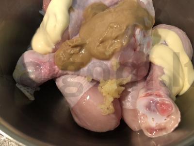 Vištienos blauzdelės garstyčių ir česnako marinate Žingsnis 3