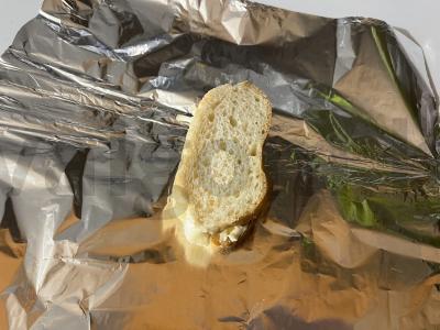 Skani sumuštinis folijoje su dešrainių sūriu Žingsnis 7