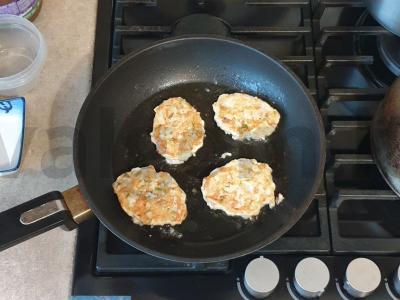 Lašišų kotletai su ryžiais ir krapais Žingsnis 5