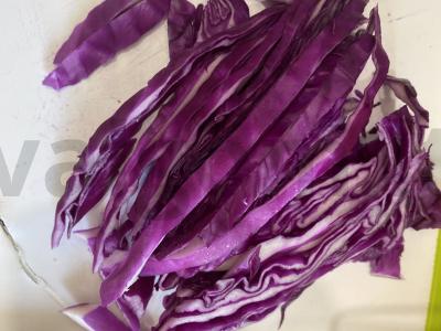 Kopūstų ir paprikų salotas Žingsnis 1