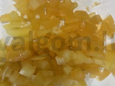 Kopūstų ir paprikų salotas Žingsnis 2