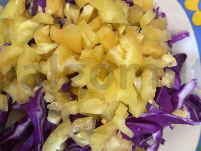 Kopūstų ir paprikų salotas Žingsnis 3