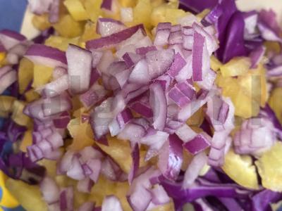 Kopūstų ir paprikų salotas Žingsnis 5