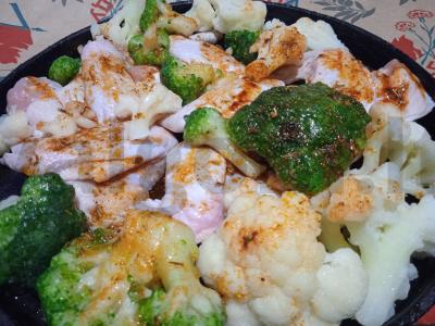 Vištienos sparneliai su mandarinų aromatu, kepti su žiediniais kopūstais ir brokoliais Žingsnis 5