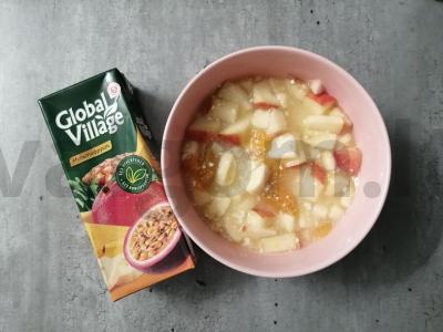 Vaisių salotos su varške ir sultimis Žingsnis 5